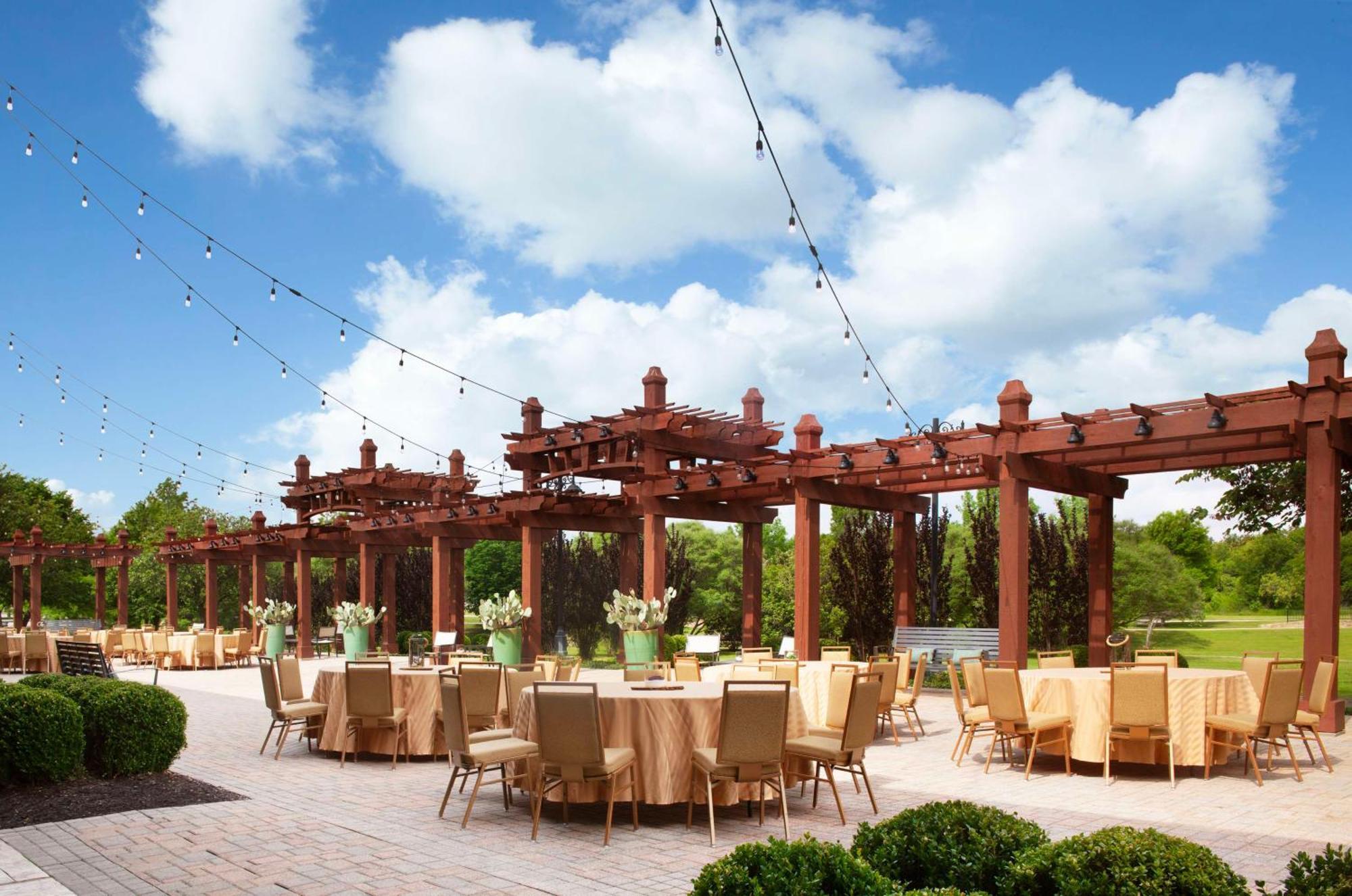 Hilton Dallas Southlake Town Square Экстерьер фото